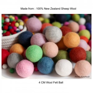 4 cm Natural Wool Felt Balls - Fibrecraft